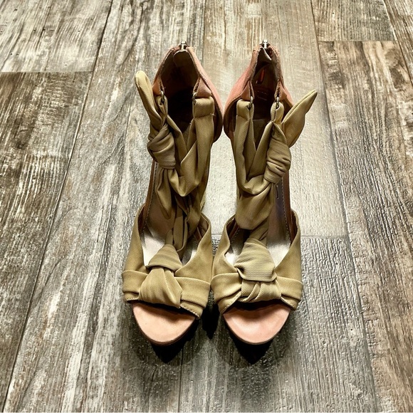 RACHEL Rachel Roy Tan and Pink Wedge Sandals Size 7 - Picture 6 of 12